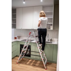 Haushaltsleiter aus Aluminium beidseitig 7 Stufen 125 kg