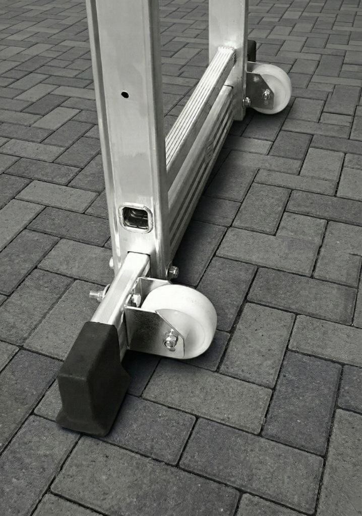 Rolle für Aluminium-Leitergerüst mit Montagematerial